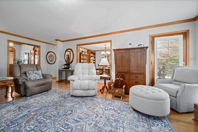 Welcome to 1 Oakridge Court, where comfort, convenience, and - photo 6