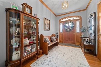 Welcome to 1 Oakridge Court, where comfort, convenience, and - photo 9