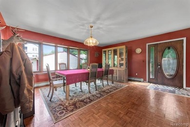 Waterfront, North Channel/Lake Saint Clair. This Estate offers 5 - photo 8