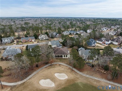 Experience refined living in this stunning private golf course - photo 4