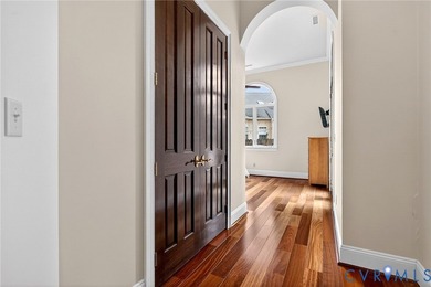 Experience refined living in this stunning private golf course - photo 10