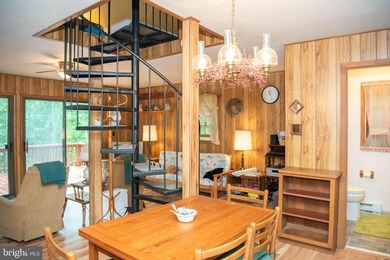 Bring your vision to this 1-bedroom, 1-bath chalet in the - photo 3