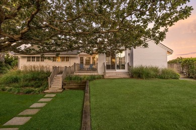 Set on an oversized bayfront parcel with sweeping views to - photo 20