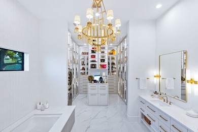This custom-designed architectural showpiece offers 4,100 sq ft - photo 22