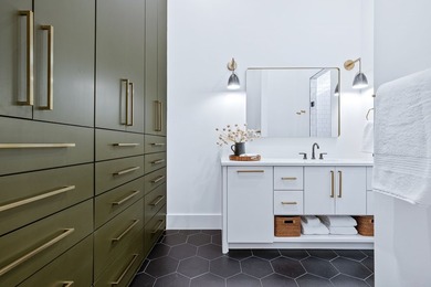 This custom-designed architectural showpiece offers 4,100 sq ft - photo 25