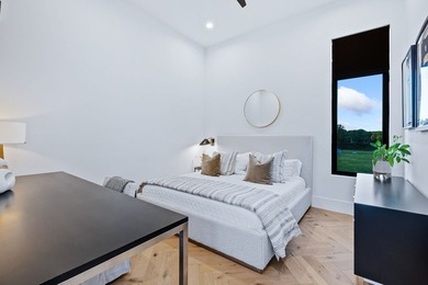 This custom-designed architectural showpiece offers 4,100 sq ft - photo 28