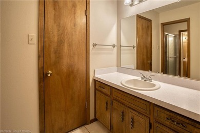 Welcome to this charming home in the desirable Village Harbor - photo 32