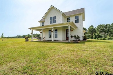 Welcome to 9567 CR 4221 in Frankston, TX - a beautifully - photo 2