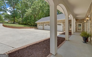 Experience exceptional waterfront living in this stunning - photo 3