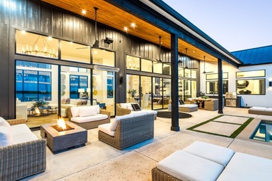 This custom-designed architectural showpiece offers 4,100 sq ft - photo 35