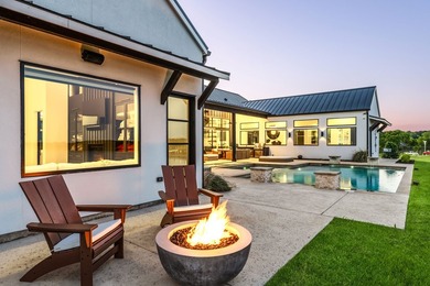 This custom-designed architectural showpiece offers 4,100 sq ft - photo 36