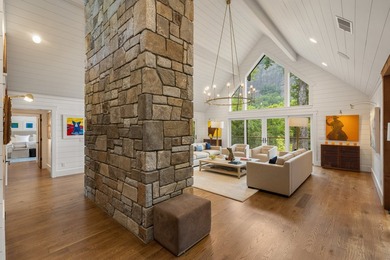 Redesigned and completely renovated in 2020, this extraordinary - photo 7
