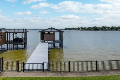 Exceptional lakefront living begins with a striking stone - photo 38