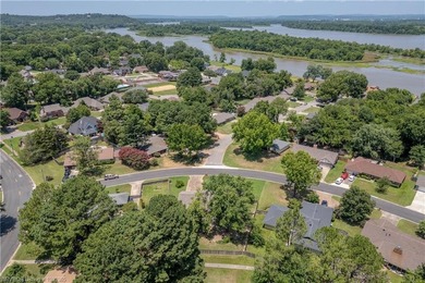 Welcome to this charming home in the desirable Village Harbor - photo 42