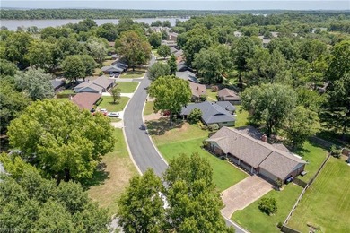 Welcome to this charming home in the desirable Village Harbor - photo 46