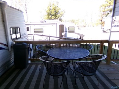 REDUCED TO SALE Lakefront RV Getaway with Pier Three Mile Area - photo 10