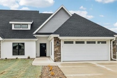 Lake Home For Sale in Pardeeville, Wisconsin