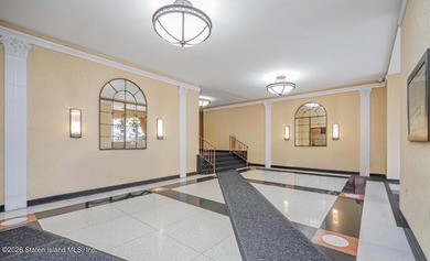VERY MOTIVATED SELLER! Don't miss this incredible opportunity to - photo 2