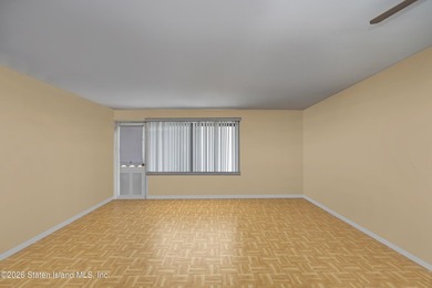 VERY MOTIVATED SELLER! Don't miss this incredible opportunity to - photo 4