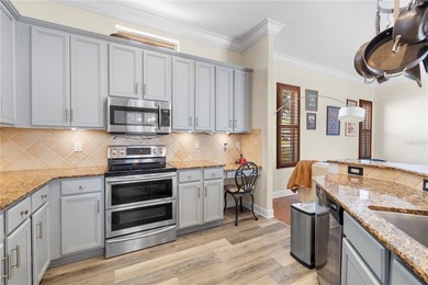 Welcome to this beautifully maintained 4-bedroom, 3-bath pool - photo 15