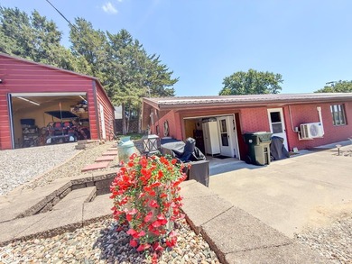 Nestled in a prime location with beautiful lake views, this - photo 16