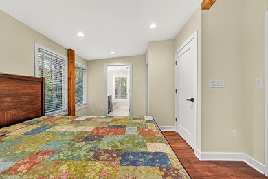 Recently completed lake cottage with lots of charm, screened in - photo 16