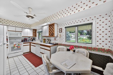 Experience extraordinary waterfront living at 909 Tostenabe Lane - photo 18