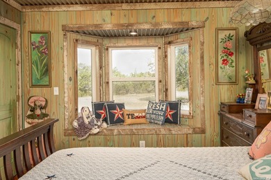 Come and see this beautiful custom built home in the Texas Hill - photo 20
