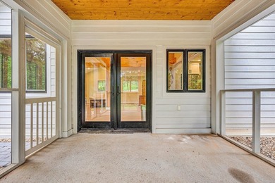 Recently completed lake cottage with lots of charm, screened in - photo 24