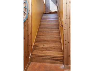 Come and see this beautiful custom built home in the Texas Hill - photo 25