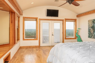Come and see this beautiful custom built home in the Texas Hill - photo 27