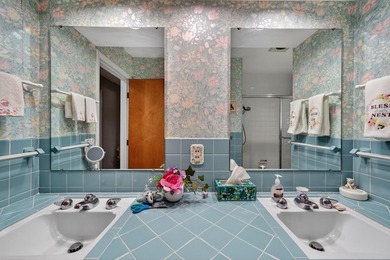 Experience extraordinary waterfront living at 909 Tostenabe Lane - photo 28