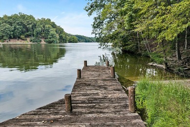 Recently completed lake cottage with lots of charm, screened in - photo 31