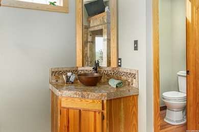 Come and see this beautiful custom built home in the Texas Hill - photo 32