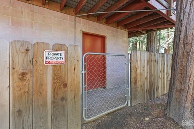 Motivated Seller. Most mountain cabins make you choose between - photo 4