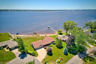 Experience extraordinary waterfront living at 909 Tostenabe Lane - photo 37