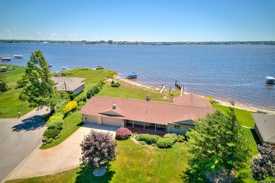 Experience extraordinary waterfront living at 909 Tostenabe Lane - photo 38
