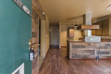Motivated Seller. Most mountain cabins make you choose between - photo 9