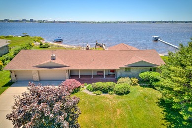 Experience extraordinary waterfront living at 909 Tostenabe Lane - photo 42