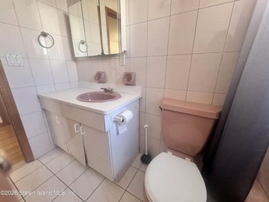Welcome to this exceptional original owner-built detached - photo 7