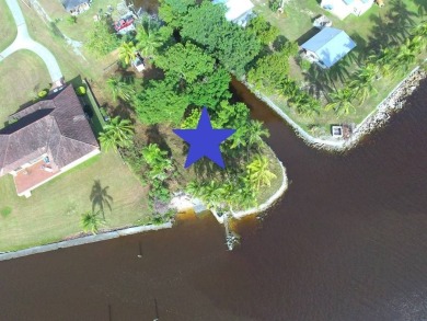 Location, location, location! Rare find in Chokoloskee, almost - photo 3