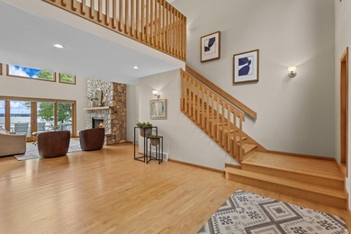 Grand family compound on the coveted IL Avenue area of Green - photo 8