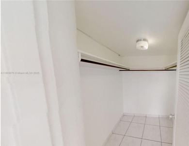Great Investor's opportunity. Beautiful 1-bedroom, 1.5-bathroom