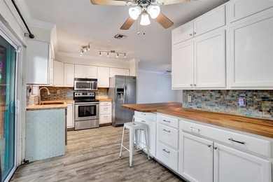 Discover your private tropical retreat in this 3 Bedroom, 2 - photo 11