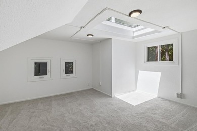 Located in the beautiful, sunny Happy Valley neighborhood of - photo 12