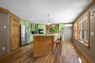 Discover the perfect blend of privacy, comfort, and creativity - photo 16