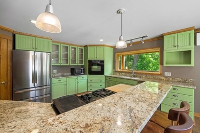 Discover the perfect blend of privacy, comfort, and creativity - photo 17