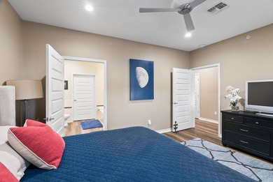 This beautifully maintained 3rd floor 3/2 condo with *forever*