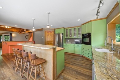 Discover the perfect blend of privacy, comfort, and creativity - photo 18