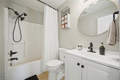 Beautifully updated, move-in-ready ranch on 0.43 acres in the - photo 23